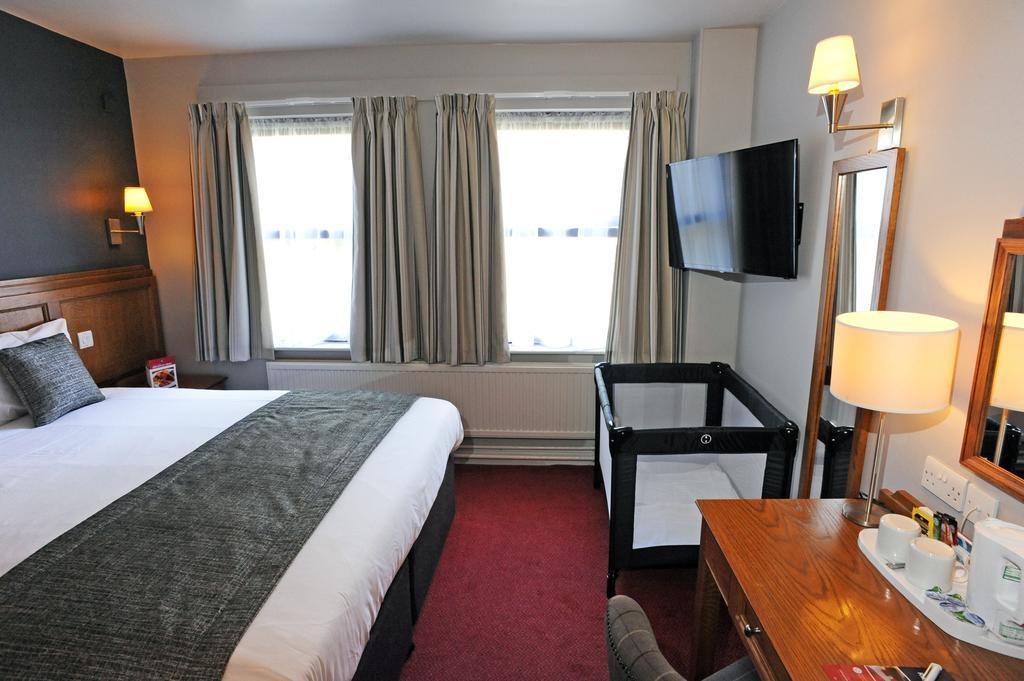 Brentwood Inn By Greene King Inns Rotherham Szoba fotó