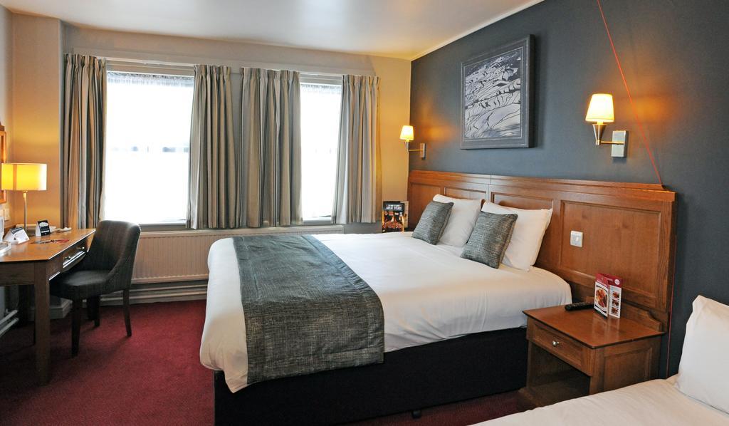 Brentwood Inn By Greene King Inns Rotherham Szoba fotó