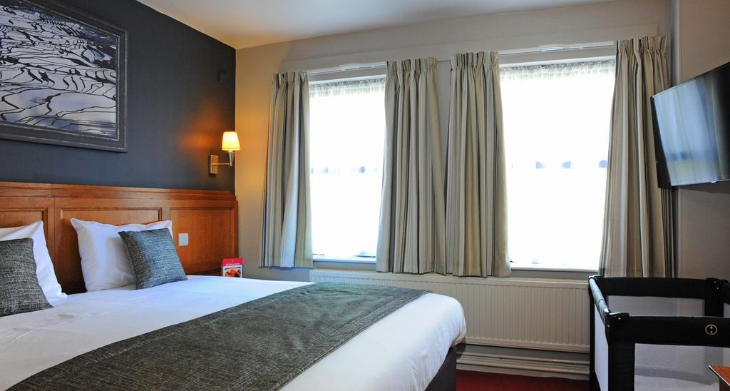 Brentwood Inn By Greene King Inns Rotherham Szoba fotó