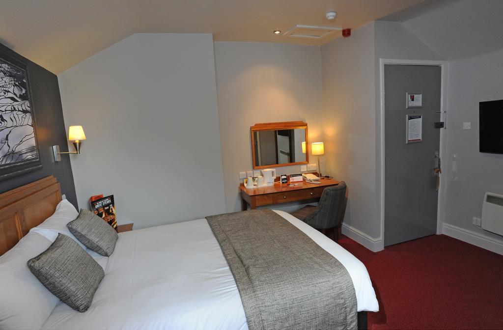 Brentwood Inn By Greene King Inns Rotherham Szoba fotó